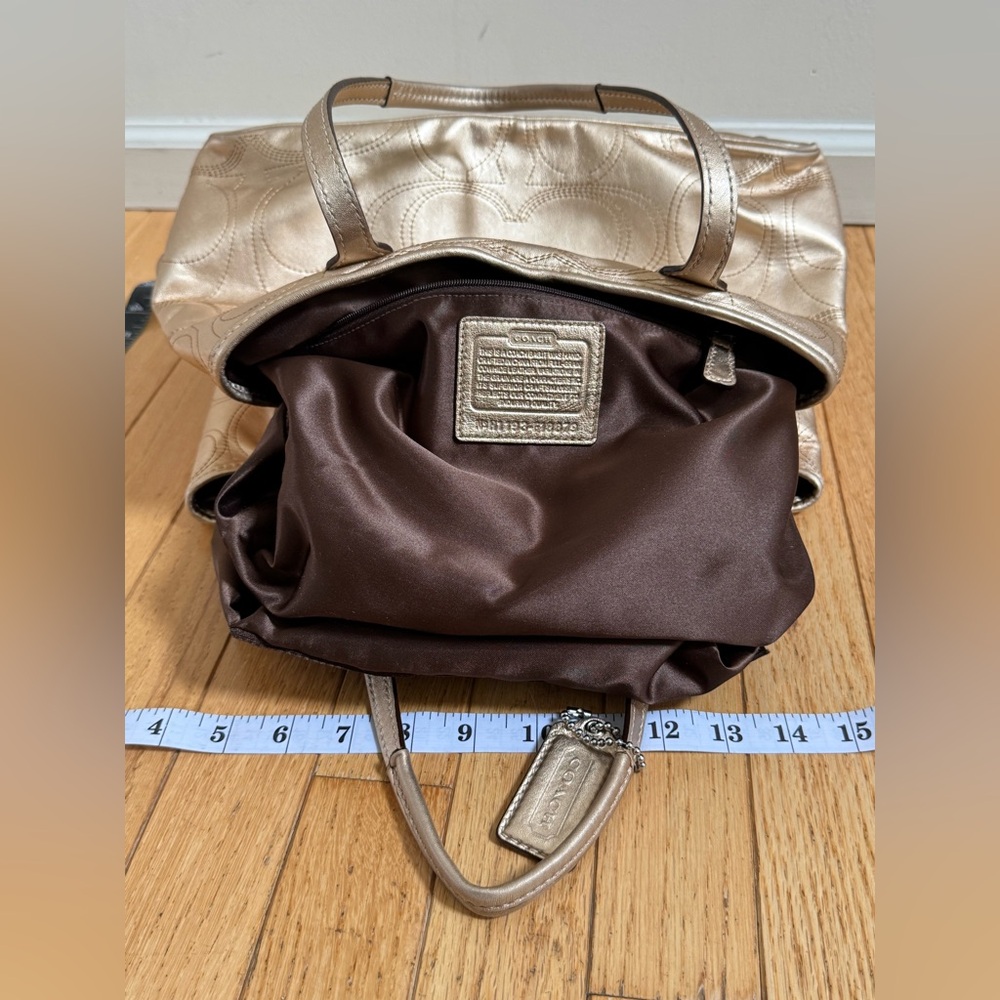 Coach Signature “C” Stitched Gold Leather Metallic Kiss lock Tote Handbag - Picture 13 of 16